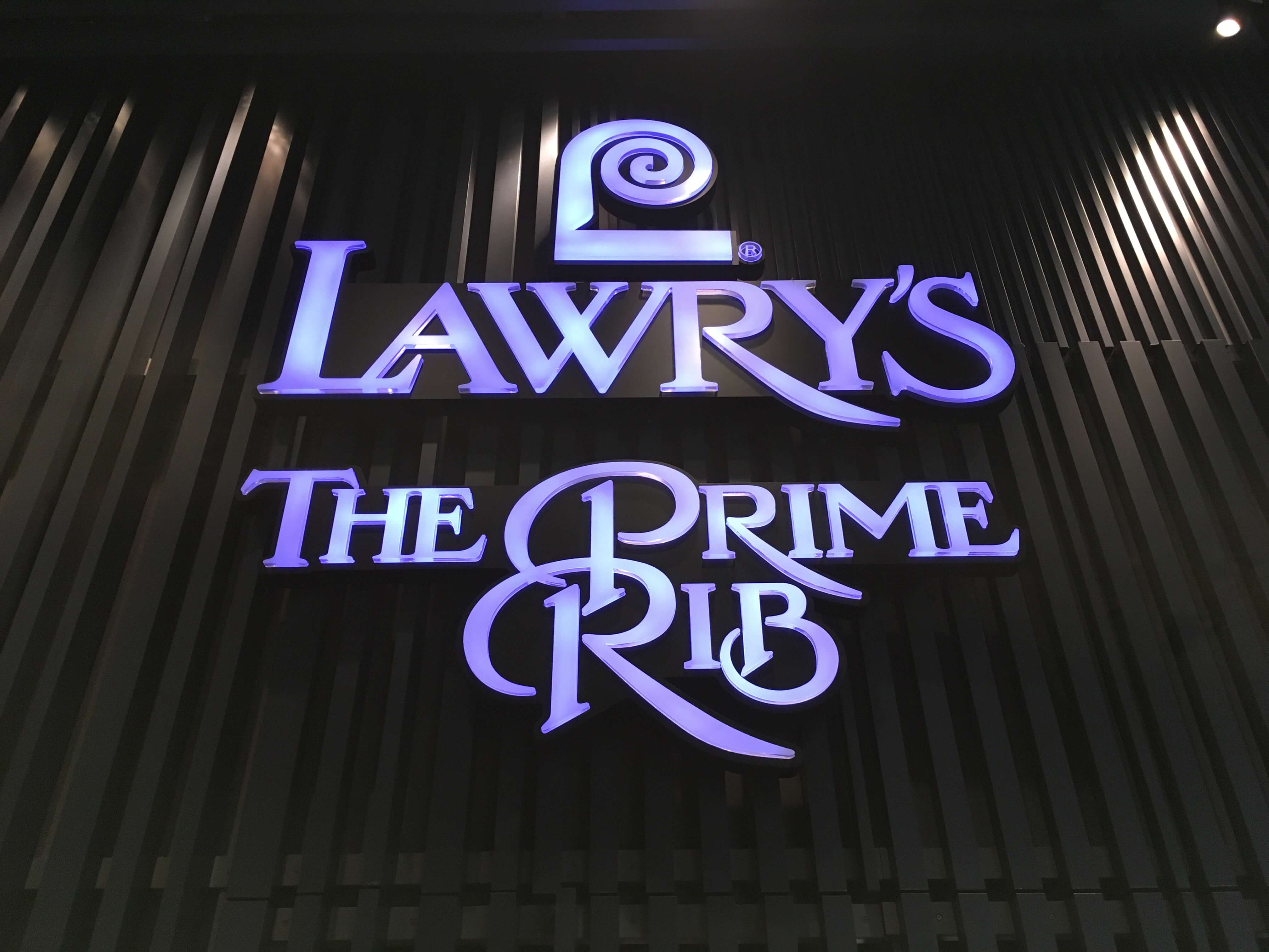 Lawry’s The Prime Rib,Osaka ロウリーズ・ザ・プライムリブ 大阪で誕生日祝いランチ